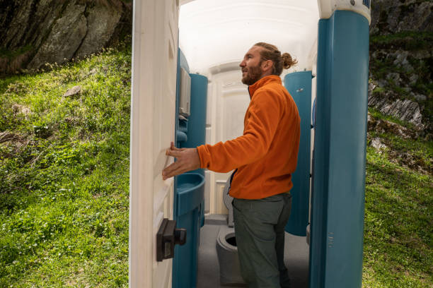Best Portable restroom trailer rental  in Orida Ridge, FL